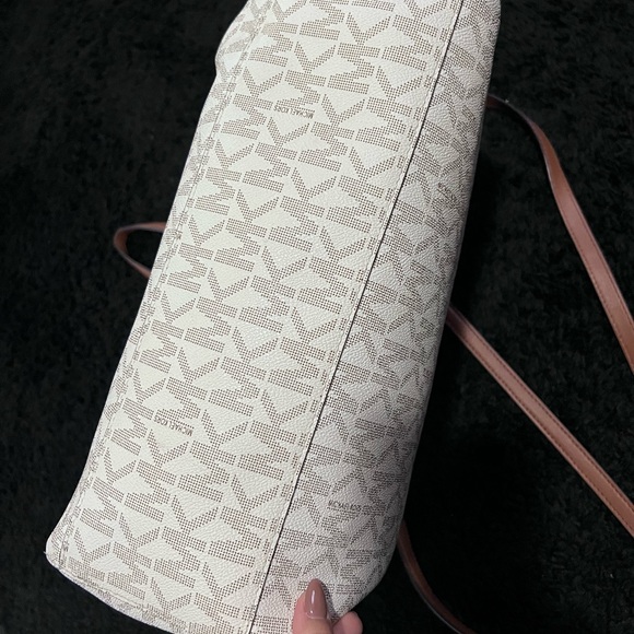 Michael Kors 3 in 1 Bag - Picture 5 of 12